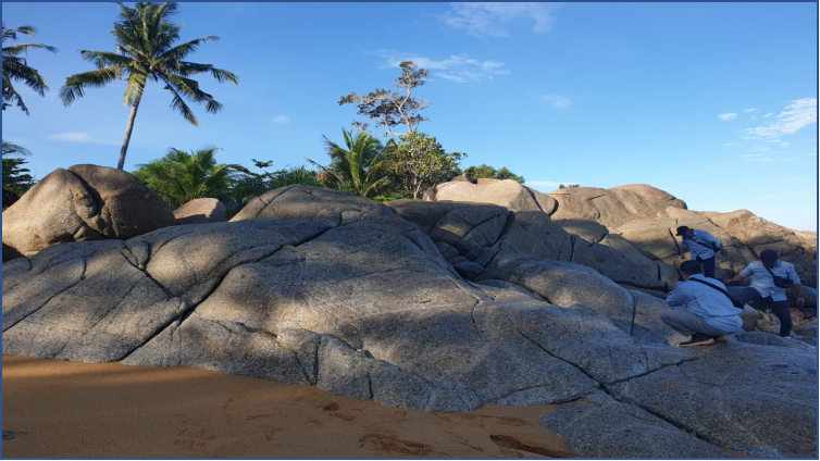 Morfologi Granit Pueh